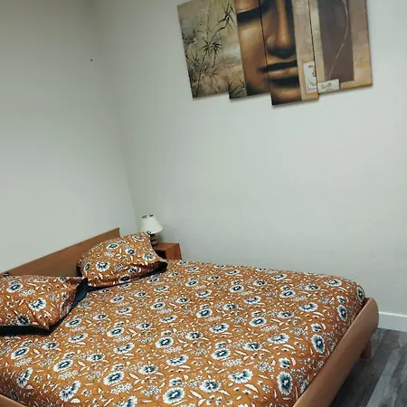 Holiday home Maison Classee 2 Etoiles En Plein Coeur De *